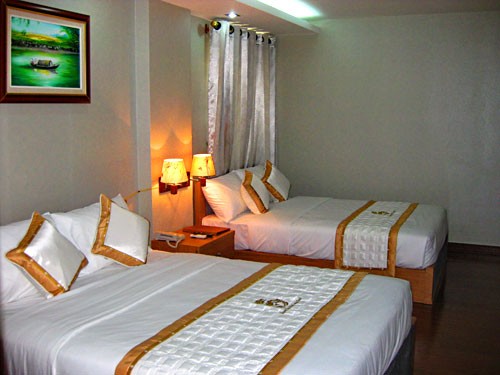 Phòng Deluxe City View - Khách sạn Thăng Long